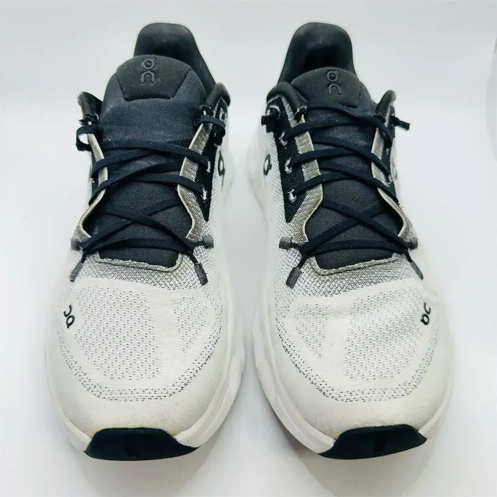 On Running Cloudtilt White/Black Sneakers | Women’s Size 6 US | EUC